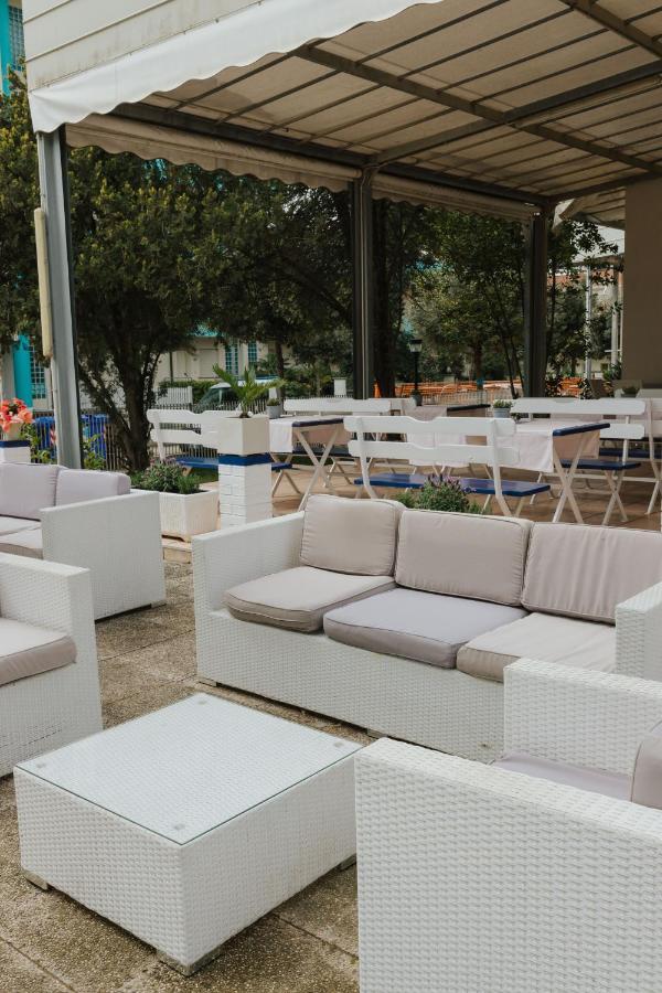 Hotel Villa Franca Lignano Sabbiadoro Buitenkant foto