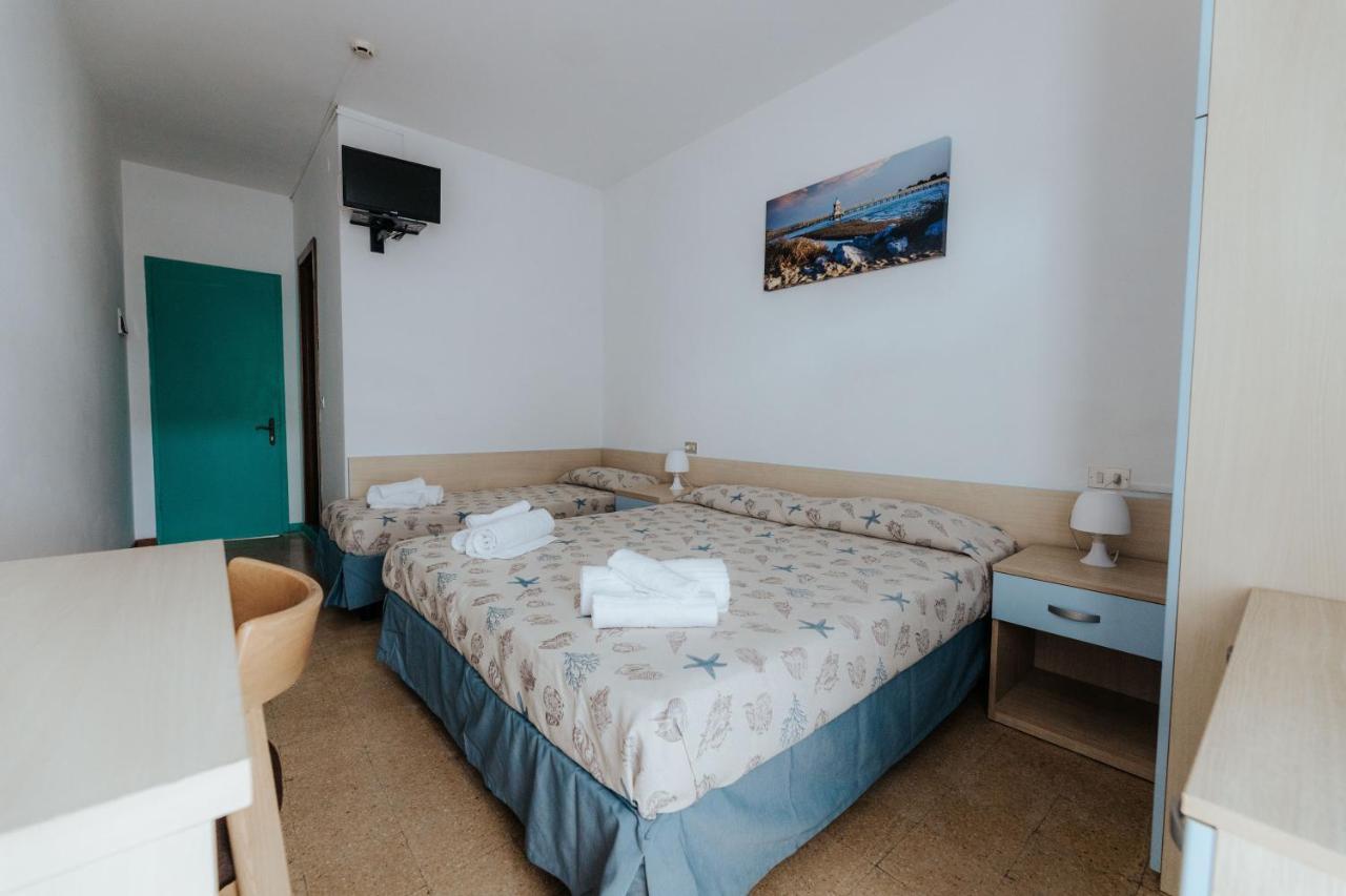 Hotel Villa Franca Lignano Sabbiadoro Buitenkant foto