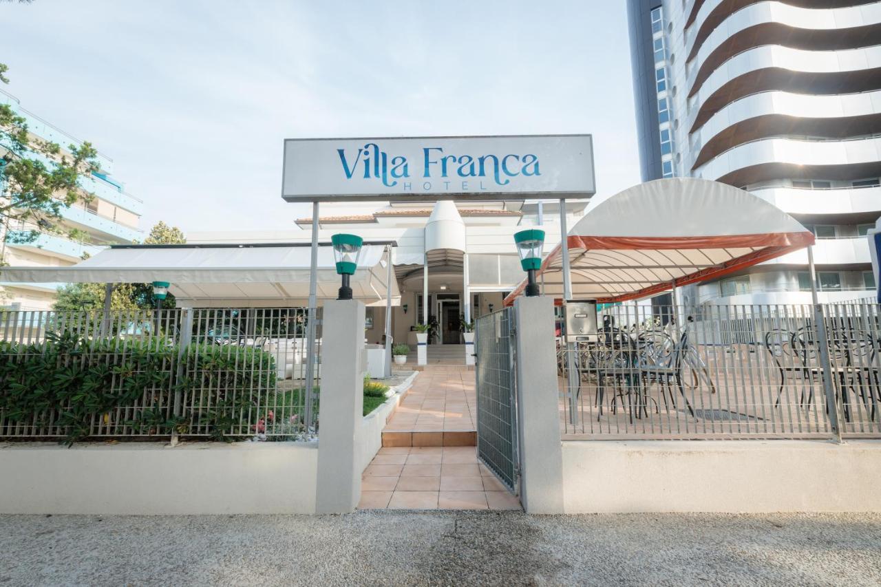 Hotel Villa Franca Lignano Sabbiadoro Buitenkant foto
